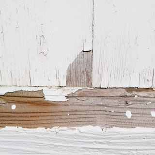 色あせ・剥がれ・膨れ